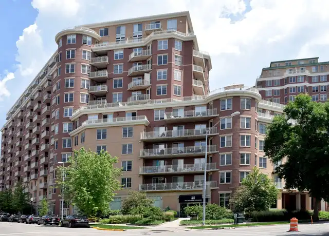 Property at 333 W Mifflin St #5050, Madison, WI, 53703, 2 beds, 1 bath, [object Object]