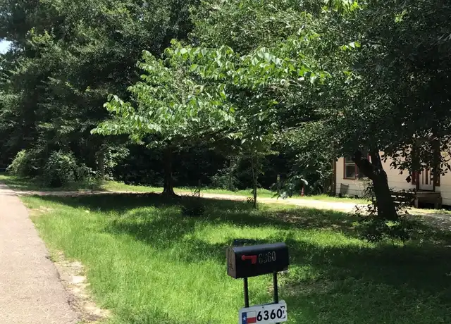 Property at 6360 Oak Knoll Rd, Montgomery, TX, 77316, 3 beds, 2 baths, [object Object]