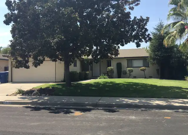 Property at 2548 Ezie Ave, Clovis, CA, 93611, 3 beds, 1.5 baths, [object Object]