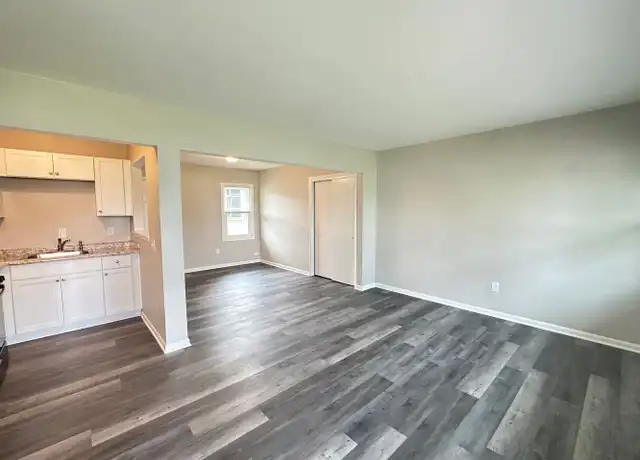 Property at 1330 N Stoughton Rd Unit 8, Madison, WI, 53714, 0 beds, 1 bath, [object Object]