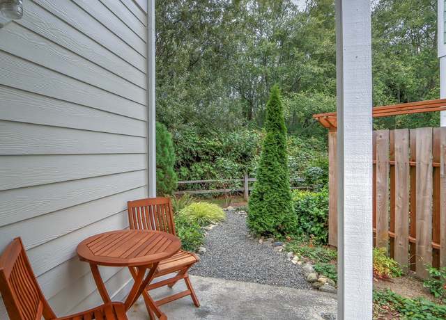 Photo of 10595 NE Kingston Meadows Cir, Kingston, WA 98346