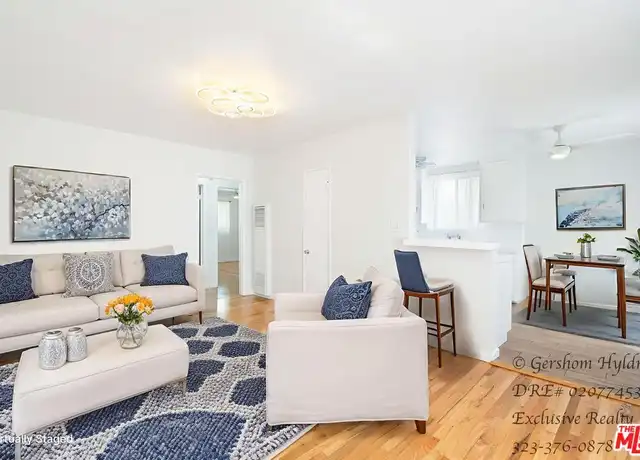 Property at 6640 Woodman Ave Unit 6, Van Nuys, CA, 91401, 2 beds, 1 bath, [object Object]