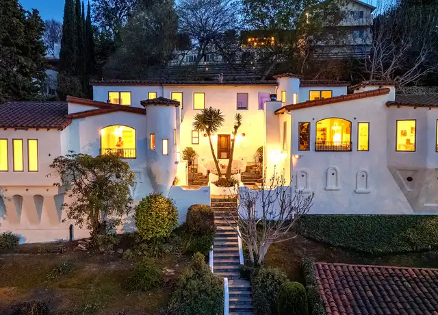 Property at 3702 Arbolada Rd Unit 2, Los Angeles, CA, 90027, 3 beds, 2.5 baths, [object Object]