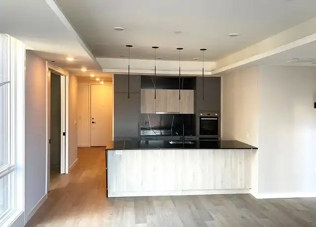 Property at 807 N 3rd St, Philadelphia, PA, 19123, 1-2 bed, 1-2.5 bath, [object Object]