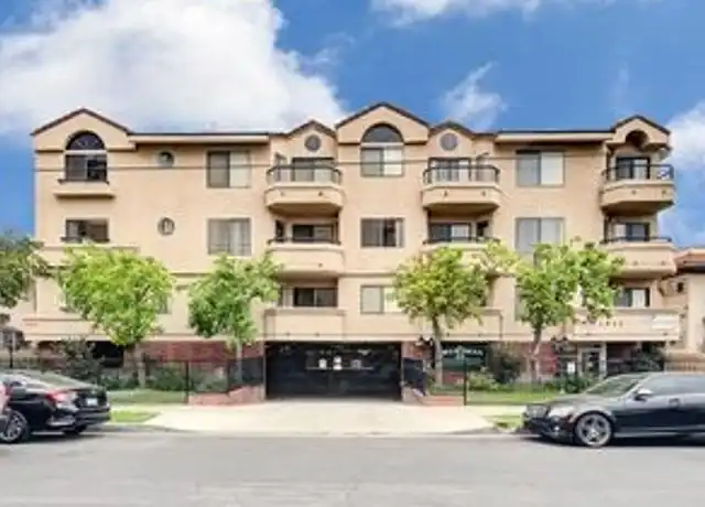 Property at FRA - Francis Apartments - 2930 Francis Ave, Los Angeles, CA, 90005, 1-3 bed, 1-3 bath, Contact for Price