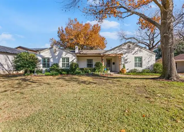 Property at 200 Lindenwood Dr, Fort Worth, TX, 76107, 3 beds, 3 baths, [object Object]