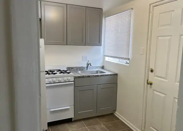 Property at 1307 Tijeras Ave NE, Albuquerque, NM, 87106, 1 bed, 1 bath, [object Object]