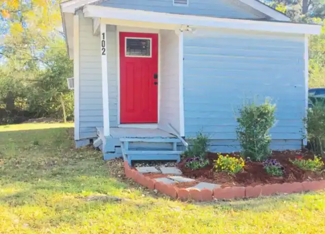 Property at 102 Duke St, Roanoke Rapids, NC, 27870, 2 beds, 1 bath, [object Object]