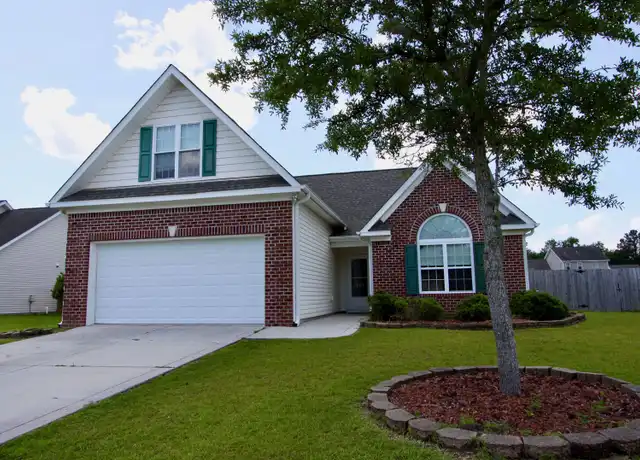 Property at 109 Moonstone Ct, Jacksonville, NC, 28546, 4 beds, 2 baths, [object Object]