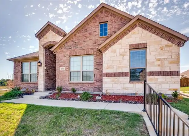 Property at 101 Happy Ln, Red Oak, TX, 75154, 4 beds, 2 baths, [object Object]