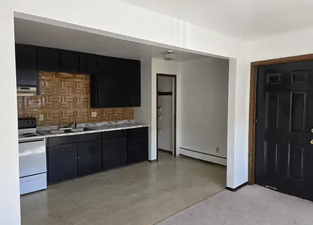 Property at 1213 E Union Ave Unit 11, Wausau, WI, 54403, 2 beds, 1 bath, [object Object]