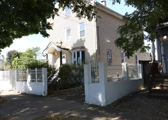 Property at 79 Woolsey St Unit 2, New Haven, CT, 06513, 3 beds, 1 bath, [object Object]