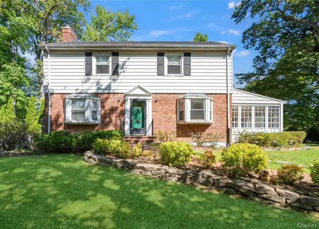 Property at 149 Wooleys Ln, Great Neck, NY, 11023, 3 beds, 2.5 baths, [object Object]