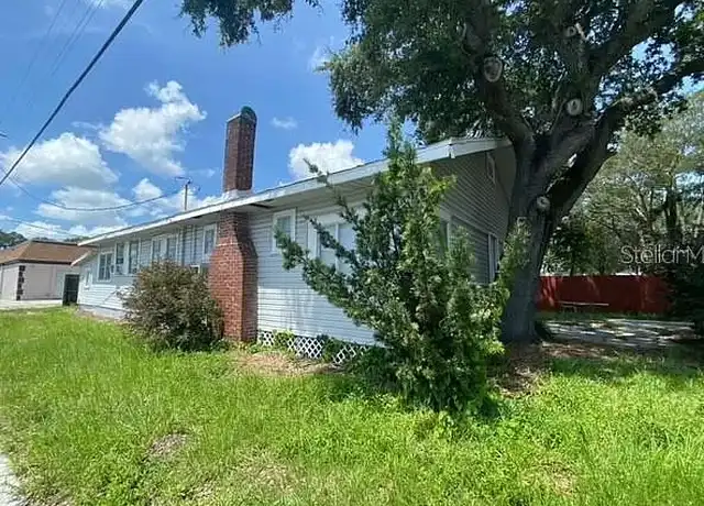 Property at 601 8th St W Unit B, Palmetto, FL, 34221, 2 beds, 1 bath, [object Object]