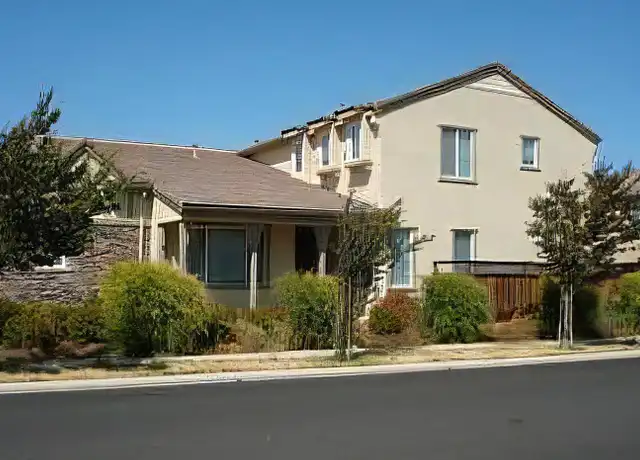 Property at 690 Leah Ln, Tracy, CA, 95391, 1 bed, 1 bath, [object Object]