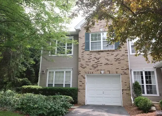 Property at 437 Santiago Ct, Mahwah, NJ, 07430, 3 beds, 3.5 baths, [object Object]