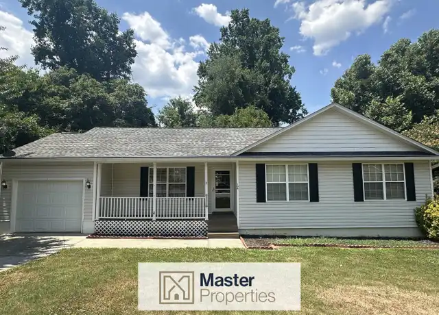 Property at 106 Mossy Oak Ln, Greer, SC, 29651, 3 beds, 2 baths, [object Object]