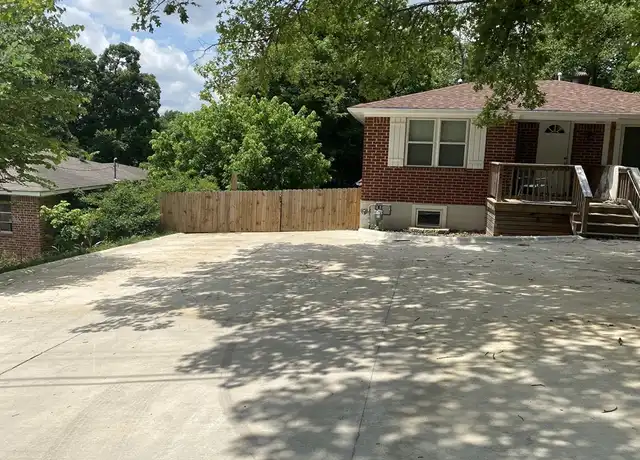 Property at 453 S Mashburn Ave Unit 1, Fayetteville, AR, 72701, 2 beds, 2 baths, [object Object]