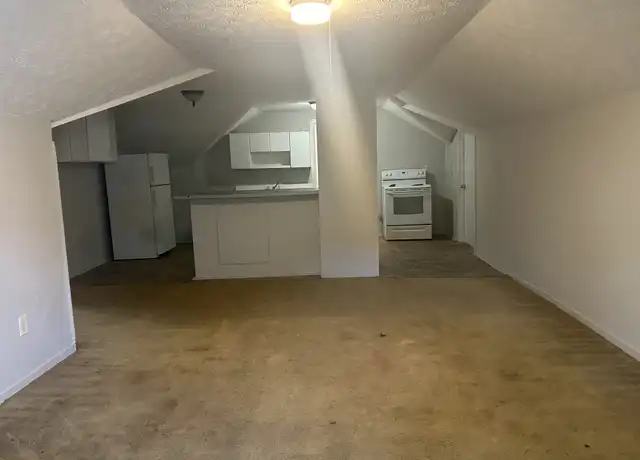 Property at 2912 10th Ave Unit D, Columbus, GA, 31904, 1 bed, 1 bath, [object Object]