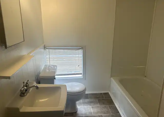 Property at 2912 10th Ave Unit D, Columbus, GA, 31904, 1 bed, 1 bath, [object Object]