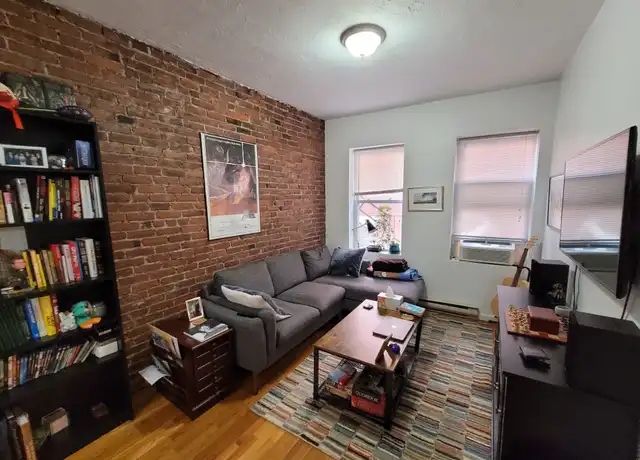 Property at 6 Cleveland Pl Unit 7, Boston, MA, 02113, 1 bed, 1 bath, [object Object]
