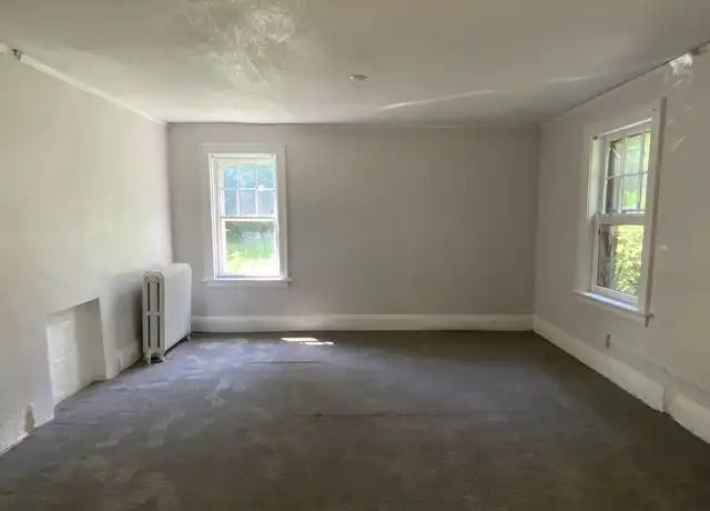 Property at 2973 Exeter St Unit 2, Duluth, MN, 55806, 1 bed, 1 bath, [object Object]