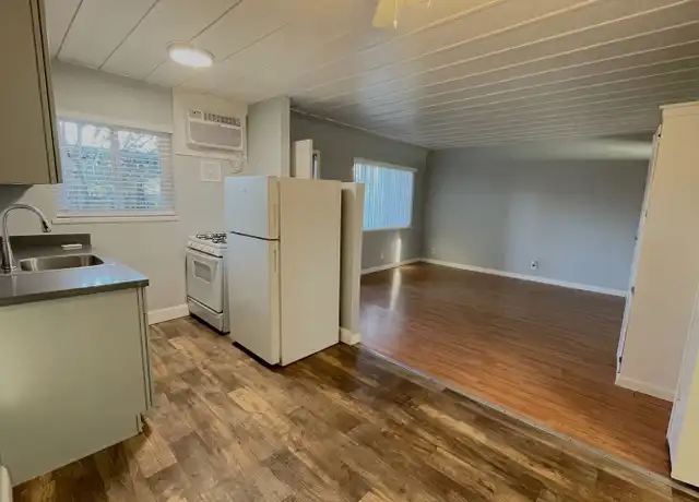 Property at 3401 Balmoral Dr Unit BAL-32, Sacramento, CA, 95821, 1 bed, 1 bath, [object Object]