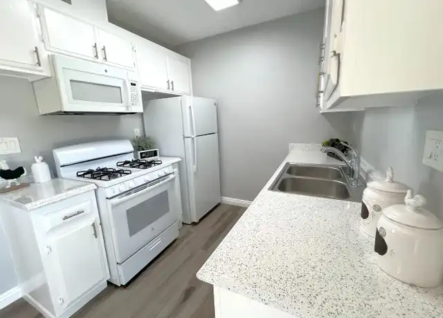 Property at 545 Greenbrier Dr Unit 535-11, Oceanside, CA, 92054, 1 bed, 1 bath, [object Object]