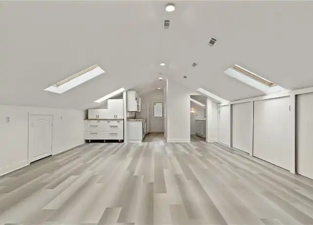Property at 7700 N Lamar Blvd Unit 201, Austin, TX, 78752, 1 bed, 1 bath, [object Object]