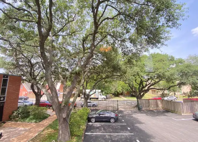 Property at 1112 Lawrence St Unit 13, Houston, TX, 77008, 1 bed, 1 bath, [object Object]