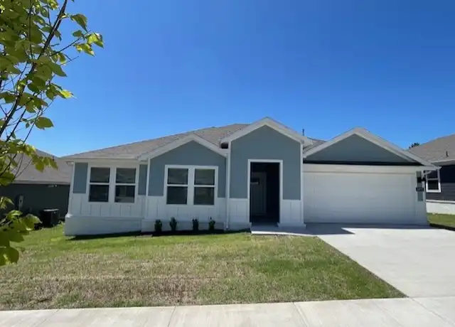 Property at 4475 W Glacier St, Fayetteville, AR, 72704, 3 beds, 2 baths, [object Object]