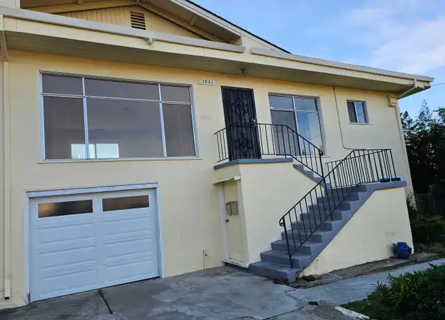 Property at 1231 S 59th St, Richmond, CA, 94804, 5 beds, 2 baths, [object Object]
