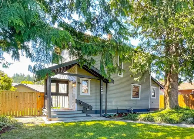 Property at 2403 13th St, Anacortes, WA, 98221, 3 beds, 1.5 baths, [object Object]