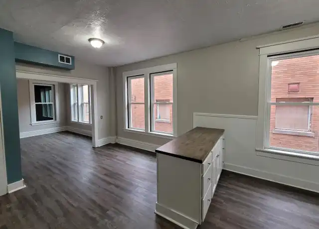 Property at 440 Leonard St NW Unit 3, Grand Rapids, MI, 49504, 1 bed, 1 bath, [object Object]