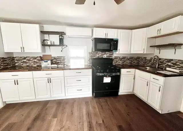 Property at 146 S Main St, Gloversville, NY, 12078, 3 beds, 1 bath, [object Object]
