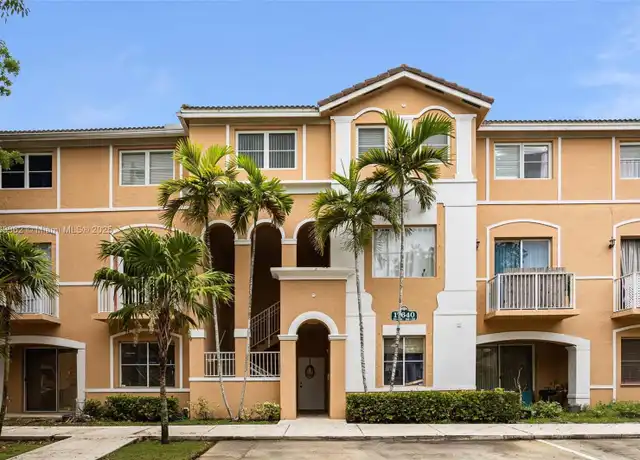 Property at 17640 NW 73rd Ave Unit 201-19, Hialeah, FL, 33015, 2 beds, 2.5 baths, [object Object]