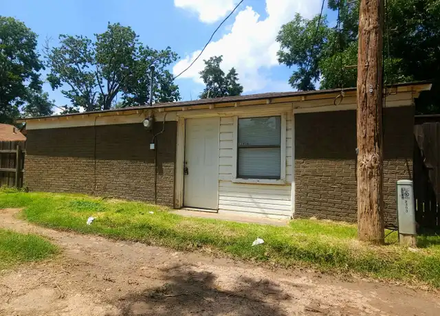 Property at 2305 17th St, Lubbock, TX, 79401, 1 bed, 1 bath, [object Object]