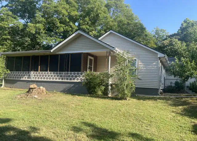 Property at 560 Old Clarksville Hwy, Cleveland, GA, 30528, 3 beds, 2 baths, [object Object]