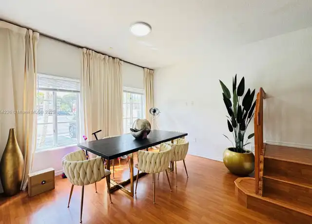Property at 10833 NW 83rd St Unit 7-2, Doral, FL, 33178, 3 beds, 2.5 baths, [object Object]