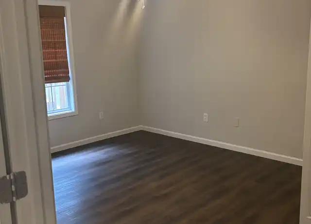 Property at 131 Alexander Dr, McDonough, GA, 30252, 2 beds, 1 bath, [object Object]