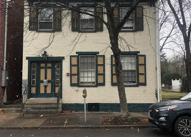 Property at 171 W Louther St Apt 1, Carlisle, PA, 17013, 2 beds, 2 baths, [object Object]