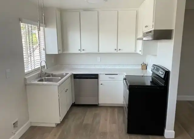 Property at 1435 Circle City Dr Unit 07, Corona, CA, 92879, 2 beds, 1 bath, [object Object]