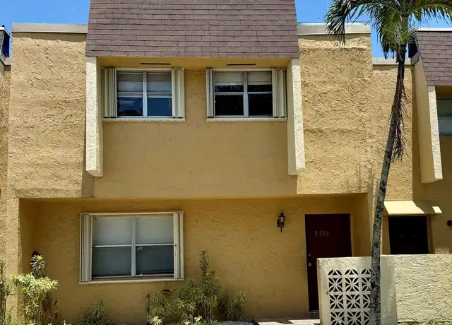 Property at 5706 Blueberry Ct #21, Lauderhill, FL, 33313, 4 beds, 2.5 baths, [object Object]