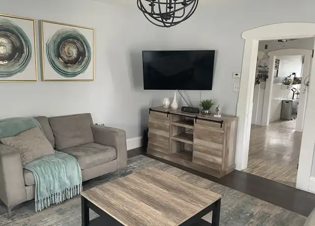 Property at 1124 Park Ave Unit 1, Woonsocket, RI, 02895, 3 beds, 1 bath, [object Object]