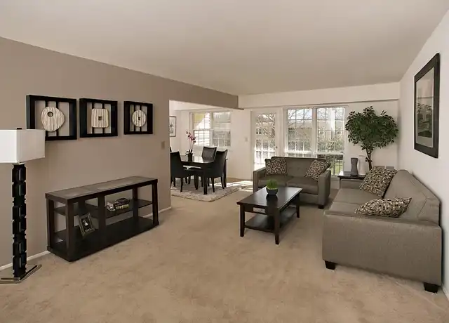 Property at Green Acres Homes - 11 Holiday Dr, Kingston, PA, 18704, 1 bed, 1 bath, [object Object]