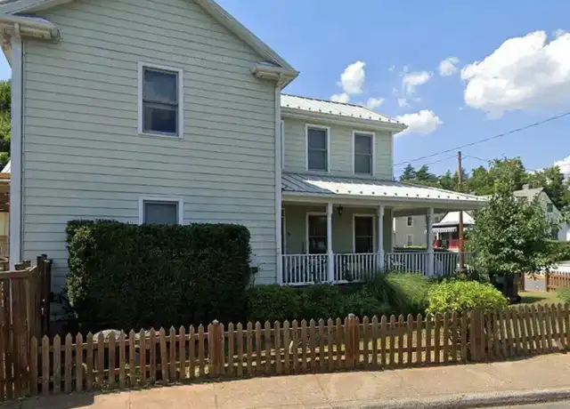 Property at 906 Anderson St, Charlottesville, VA, 22903, 3 beds, 3 baths, [object Object]