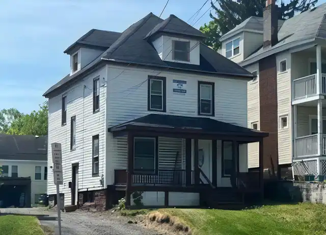 Property at 2320 E Genesee St Unit ST1, Syracuse, NY, 13210, 5 beds, 2 baths, [object Object]