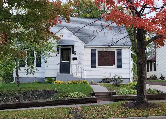 Property at 2131 14th St, Eau Claire, WI, 54703, 4 beds, 2 baths, [object Object]