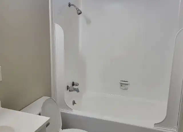 Property at 734 N Country Acres Ave Unit 203, Wichita, KS, 67212, 1 bed, 1 bath, [object Object]