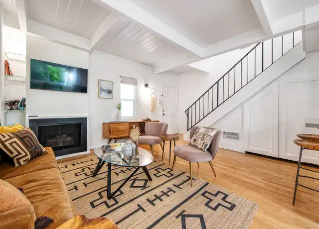 Property at 3101 5th St #10, Santa Monica, CA, 90405, 1 bed, 1 bath, [object Object]